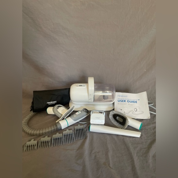 Neakasa by neabot P1 Pro Pet Grooming Vacuum Pet Hair Dog or Cat Grooming Kit